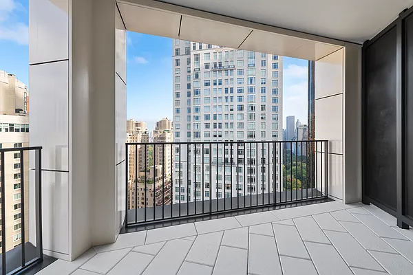 Rented by Compass | media 23