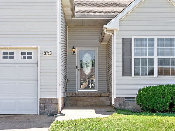2nd image of 3743 Cindy Jo Dr N