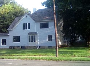 103 Oglesby Ave, Lincoln, IL 62656