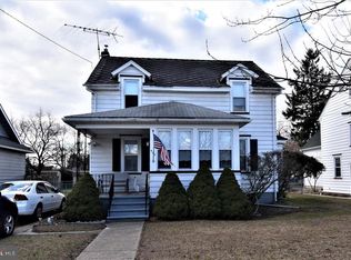 402 Lippincott Ave, Riverside, NJ 08075