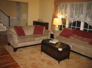 6 Silvers Ln, Plainsboro, NJ 08536