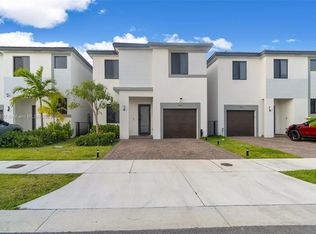 15737 SW 136th Ter, Miami, FL 33196