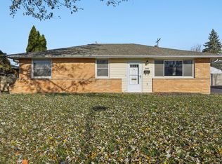 2698 Kenny Ln, Grove City, OH 43123
