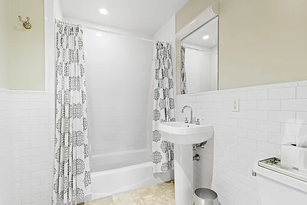 Sold by Compass | media 19