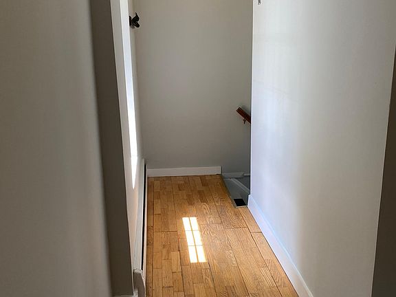 3rd image of 270 Hudson St #2