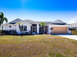 2962 SE Bella Rd, Port Saint Lucie, FL 34984