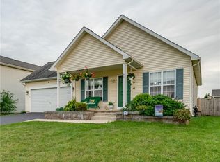 61 Wendy Ln, Rochester, NY 14626