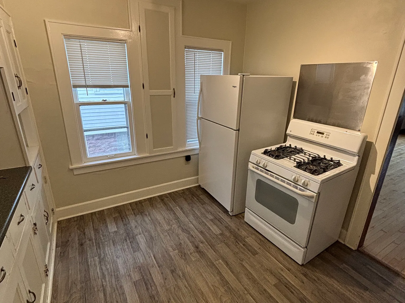 2 bed, 1035 sqft, $1,650 — Photo 4