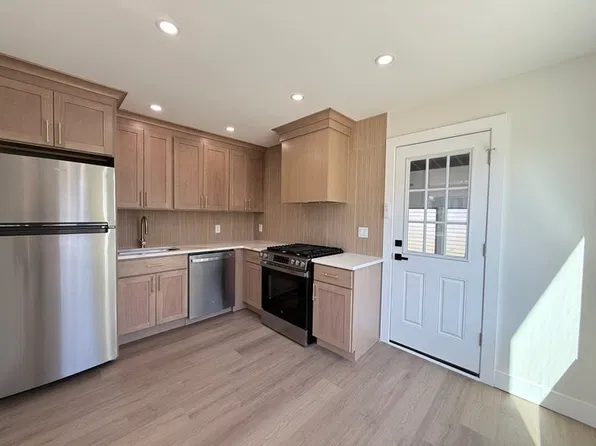 607 W Madison Ave, Magnolia, NJ 08049