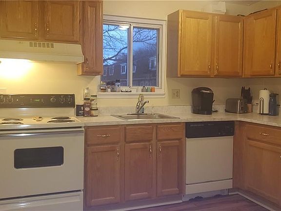 2nd image of 275/84 Owens Rd #84