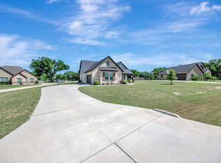 3224 N Cardinal Rd, Azle, TX 76020