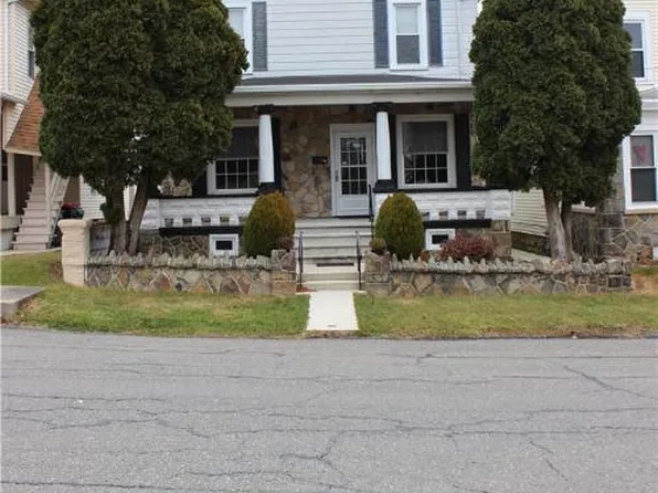 253 N 6th St, Lehighton, PA 18235