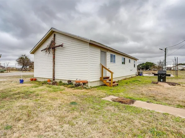 147 Western Lake Dr, Weatherford, TX 76087