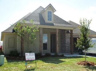 103 Inlet Dr, Broussard, LA 70518