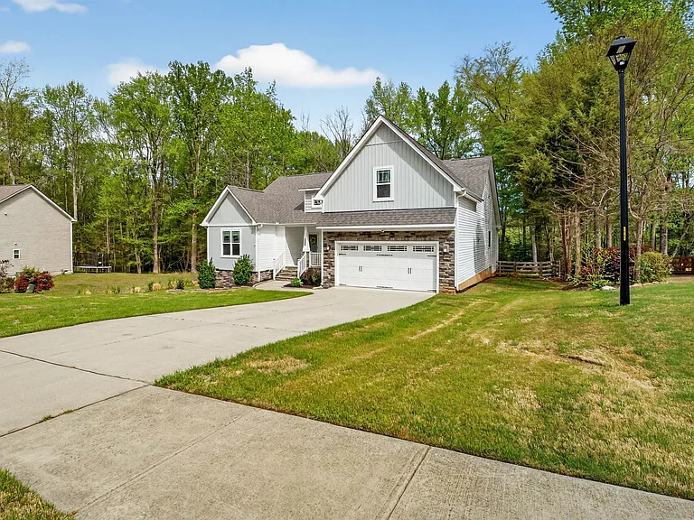 313 Laurel Oaks Dr — Photo 5