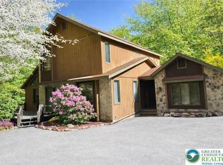 143 Moseywood Rd, Lake Harmony, PA 18624