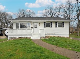 162 Maple Dr, Beaver, PA 15009