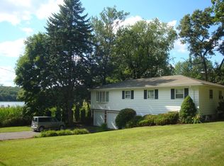 34 Yacht Club Dr, Lake Hopatcong, NJ 07849