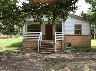 318 W Lanark St, Queen City, TX 75572
