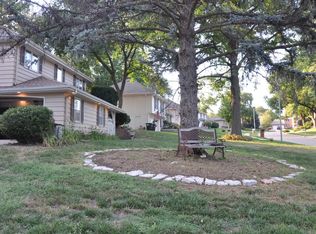 836 S 131st St, Omaha, NE 68154