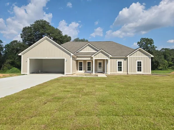 121 Fawns Rest Ct, Leesburg, GA 31763