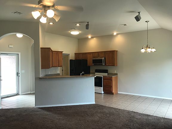 5th image of 305 Lonnie Ave