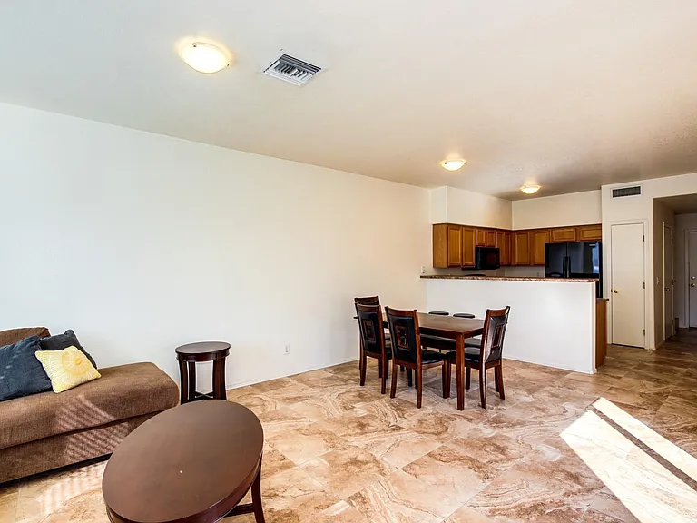 1251 E Weimer Cir #43 — Photo 7