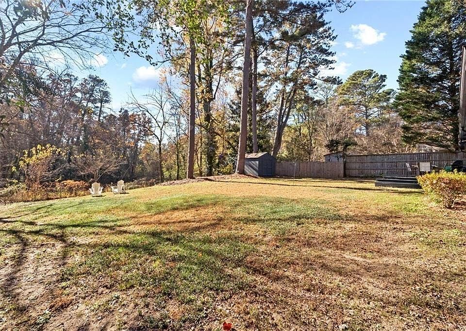 1st image of 1333 Victor Rd NE