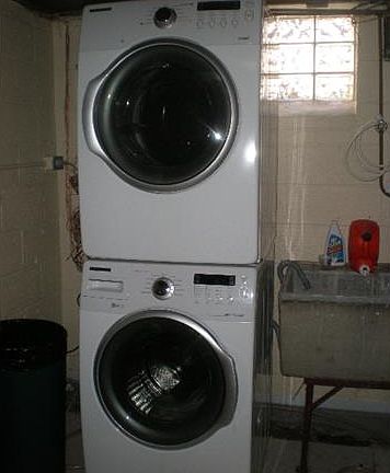 5th image of 17743 Edgewater Dr