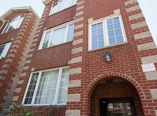 1549 W Walton St APT 1, Chicago, IL 60642