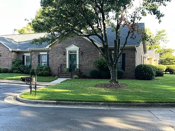 305 Inverness Dr SW, Huntsville, AL 35802