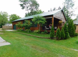 W5983 Lake Dr, Shawano, WI 54166