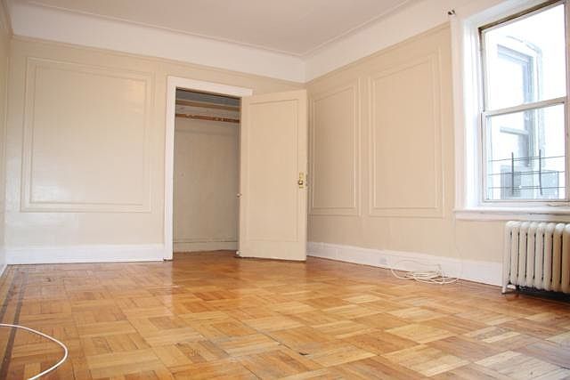 1st image of 33 Crooke Ave APT 3D