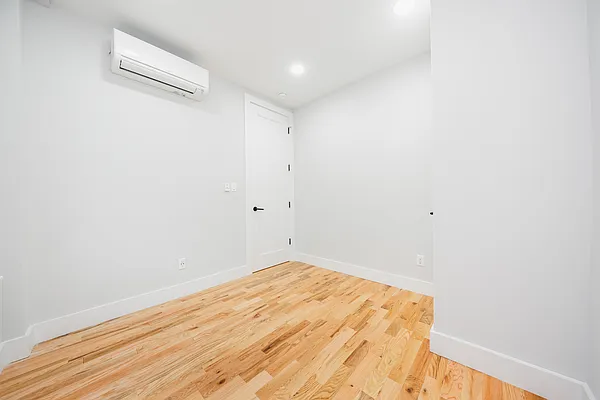 Rented by Blue Sky Management NY Inc | media 10