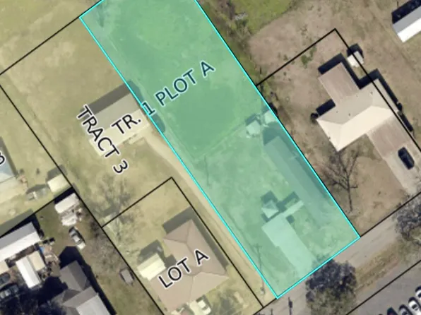 1015 Saint Louis Dr, Saint Martinville, LA 70582