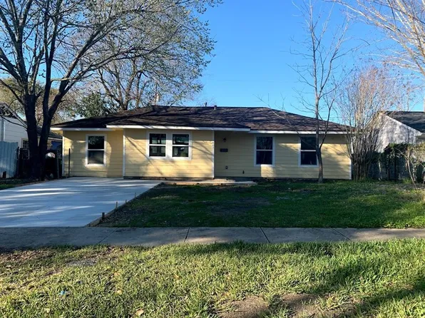 1407 Shawnee St, Houston, TX 77034