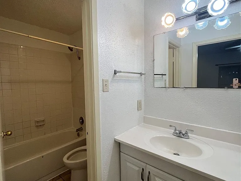10047 Westpark Dr #77 — Photo 3