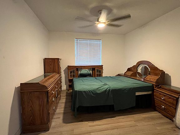 Nice sized room Possible furnished if needed with brand new mattress
