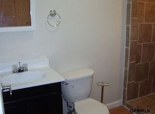 6411 Jaynes St, Omaha, NE 68104