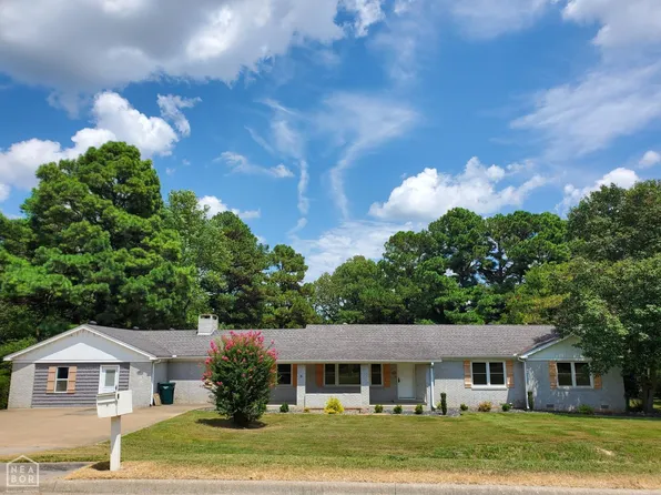 1287 W North St, Piggott, AR 72454