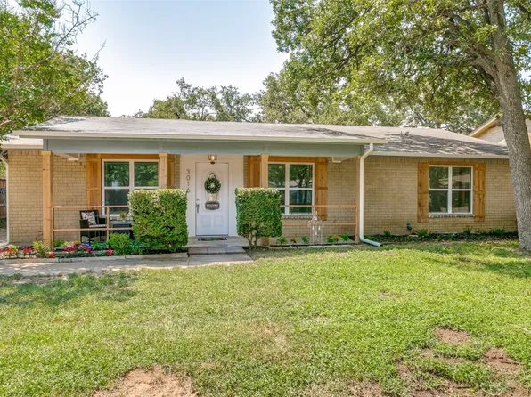 3016 White Oak Ln, Bedford, TX 76021