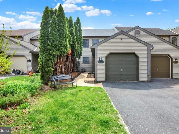 319 W Main St, Adamstown, PA 19501