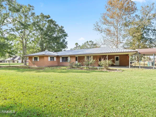 1015 Greenbriar St, New Iberia, LA 70560