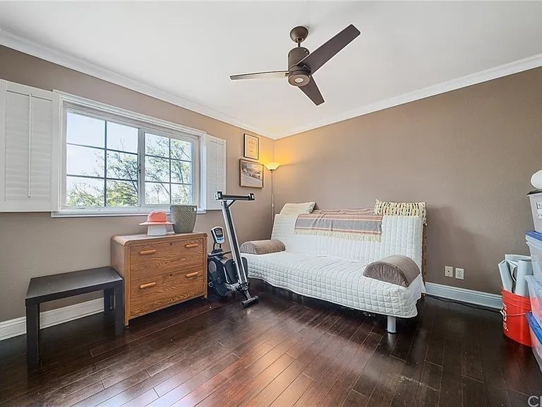 1605 E 2nd St #301 — Photo 7