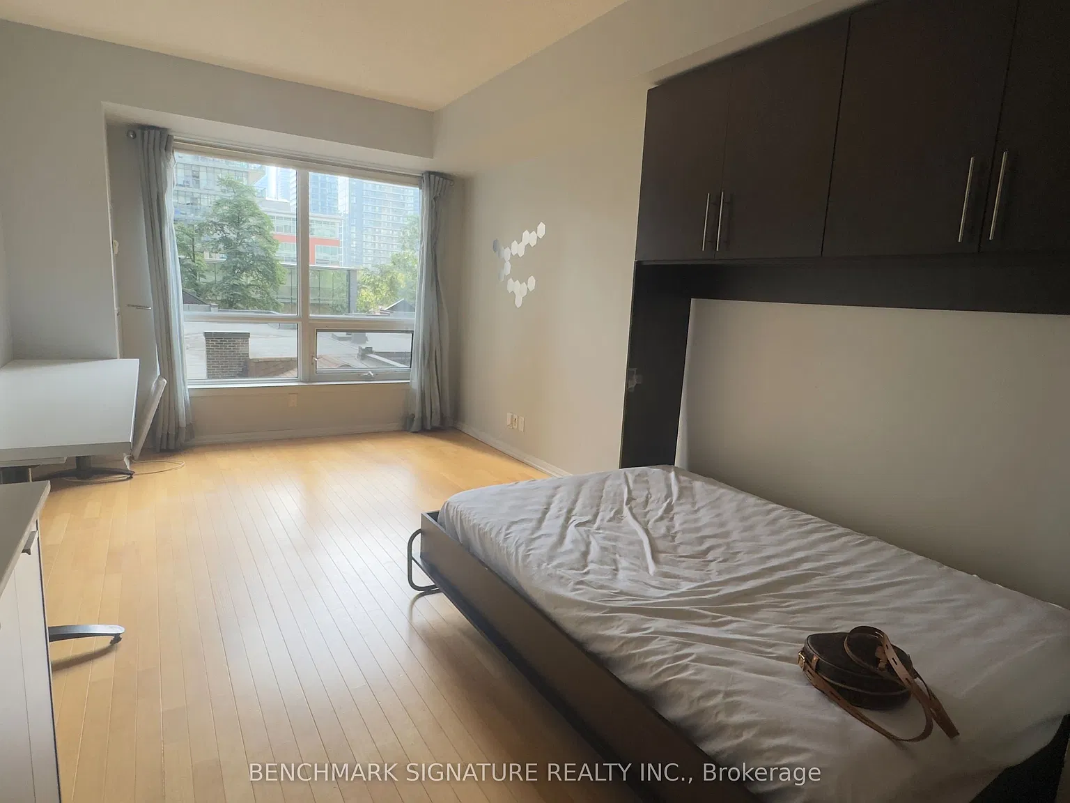 Studio, $2,200 — Photo 2