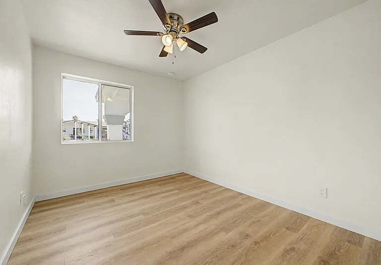 3430 E Poinsettia Dr — Photo 19