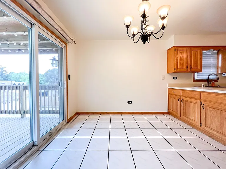 6427 W Dakin St #3 — Photo 4