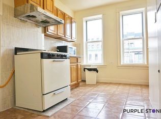 1678 Woodbine St APT 3L, Ridgewood, NY 11385