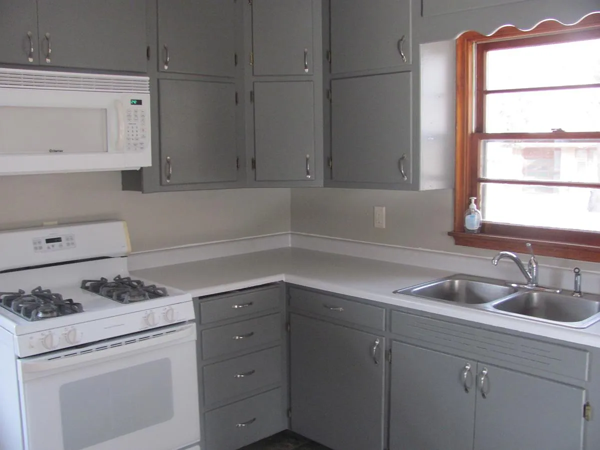 2 bed, 900 sqft, $1,400 — Photo 4