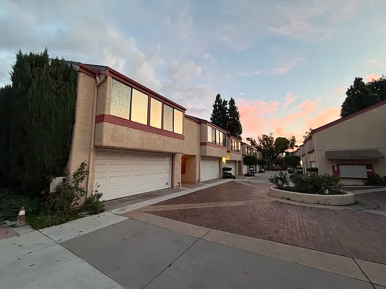 1015 Arcadia Ave #12 — Photo 17